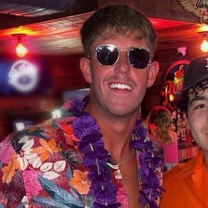 Meet your Posher, Grant